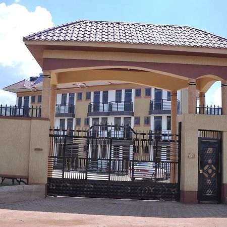 Golden View Hotel Ibanda Eksteriør bilde