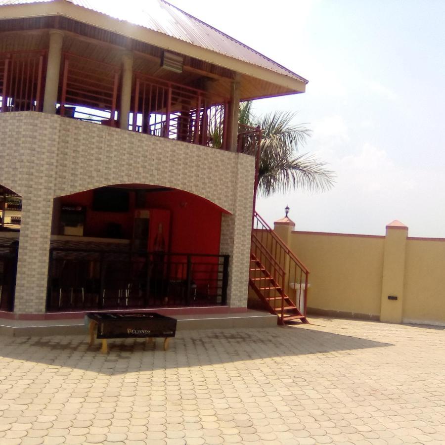 Golden View Hotel Ibanda Eksteriør bilde